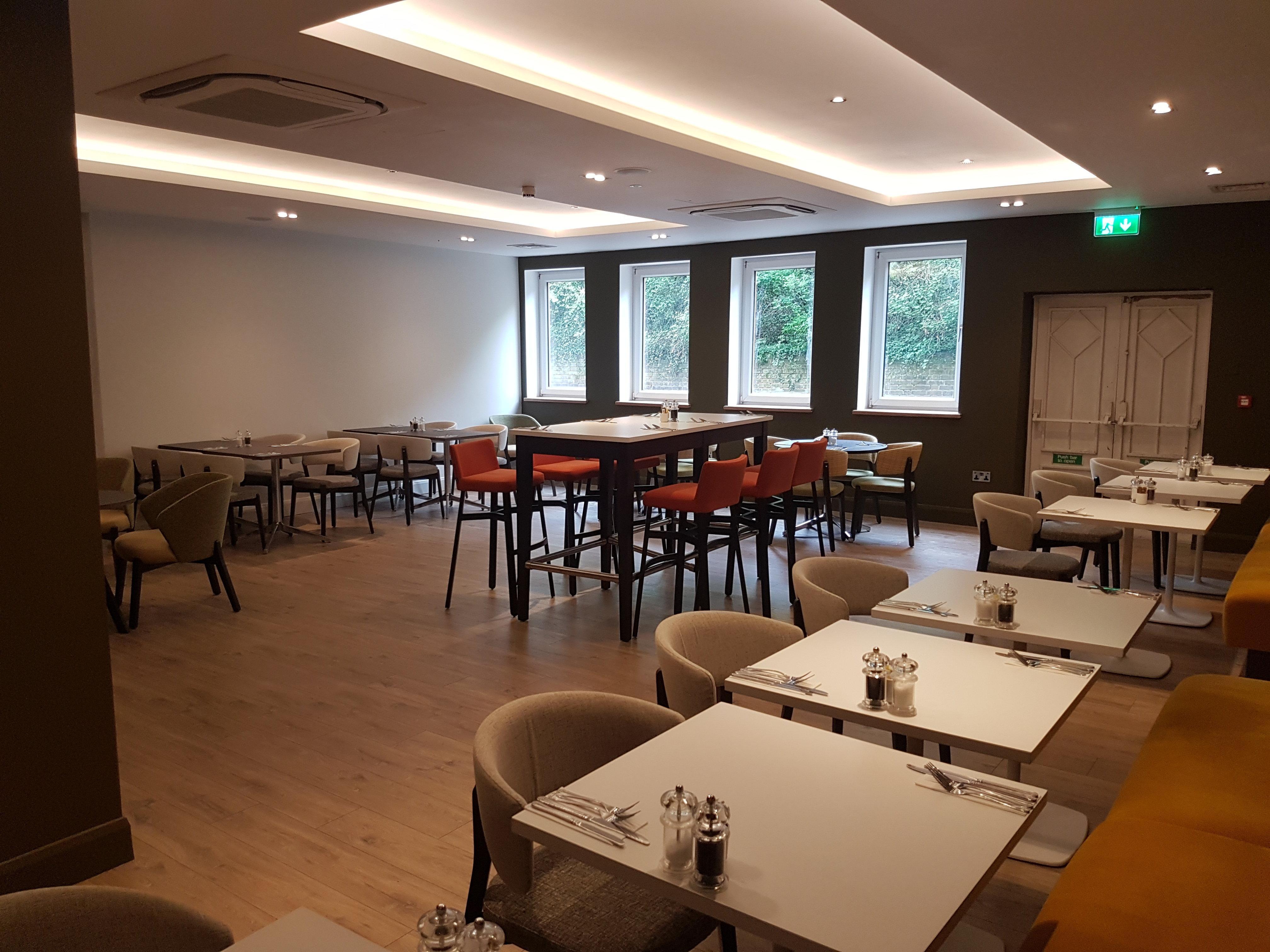 Holiday Inn Luton South - M1, Junction 9, An Ihg Hotel Zewnętrze zdjęcie